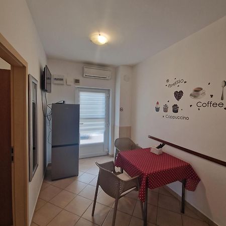Apartments Saric Split Exterior photo